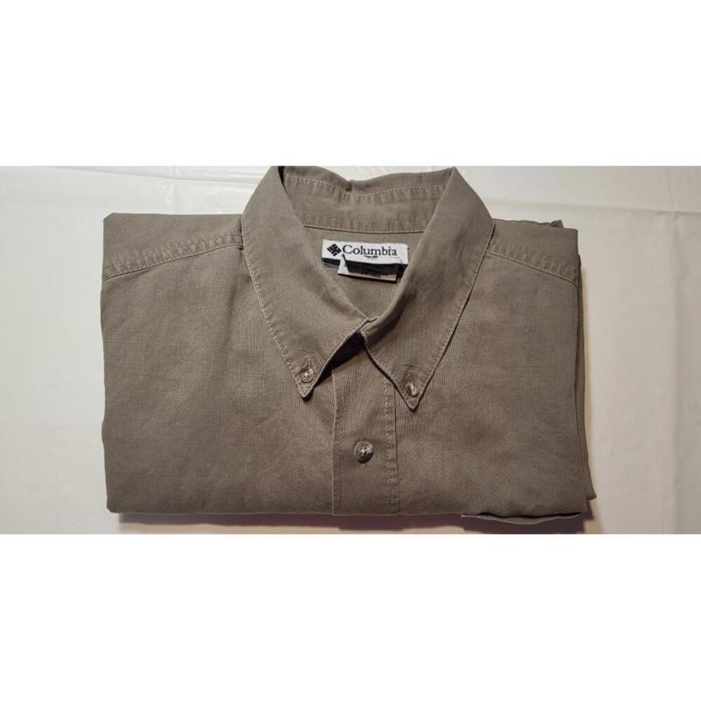 Columbia sportswear Co half sleeve L mens shirt army green button up collar
